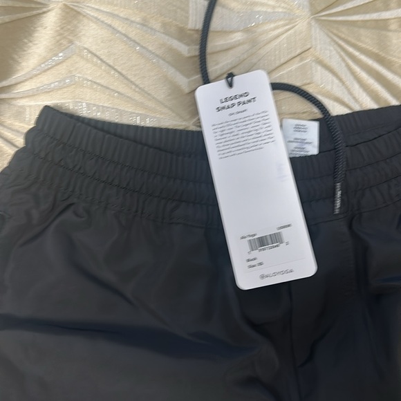 Alo yoga Legend snap pant - Picture 6 of 6